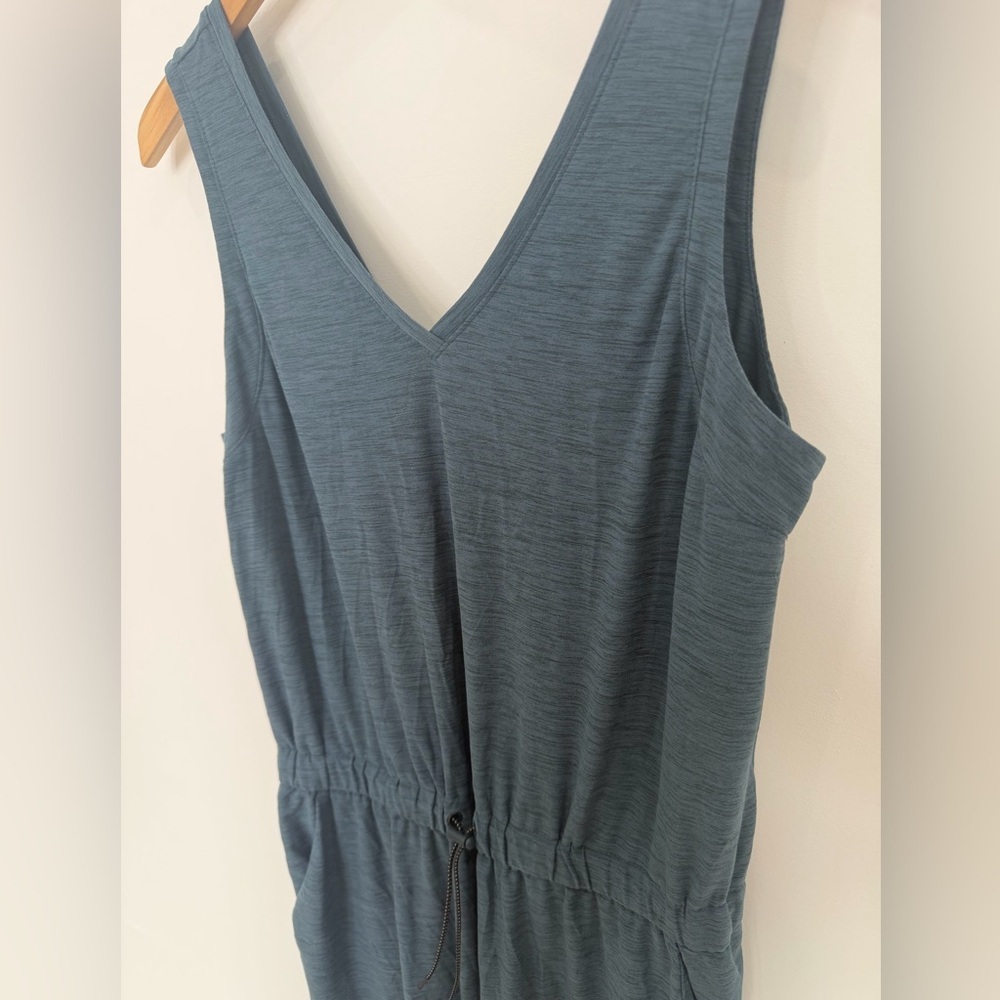 Old Navy Dark Teal Sleeveless Jumpsuit – Stretchy & Petite (Size Medium P) 💙✨ - Picture 2 of 8